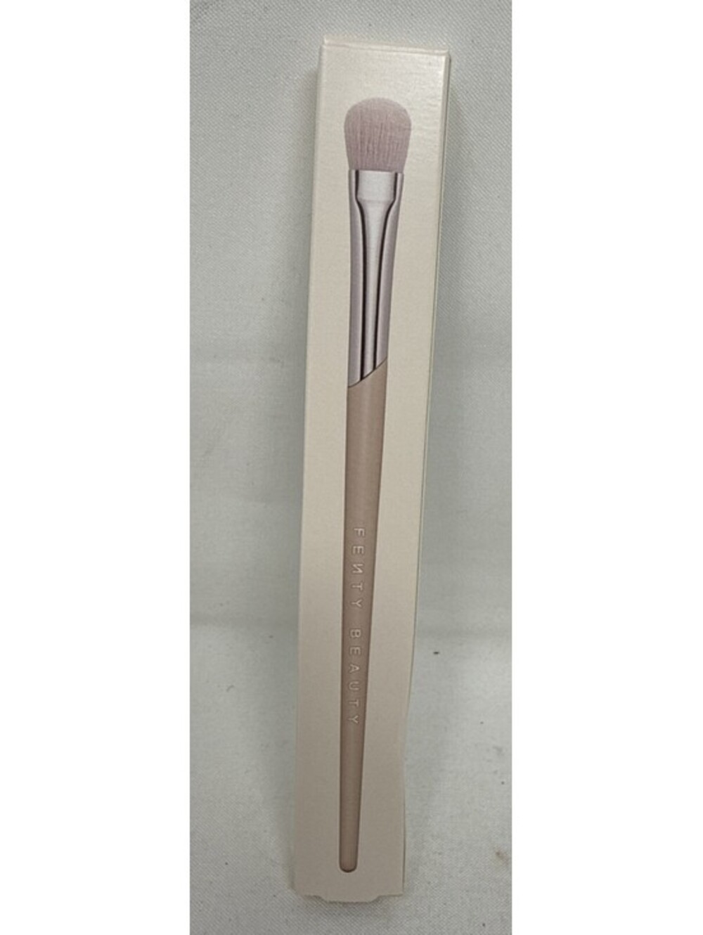 Fenty Beauty Plush Eyeshadow Brush 240 NIB  CJ 2